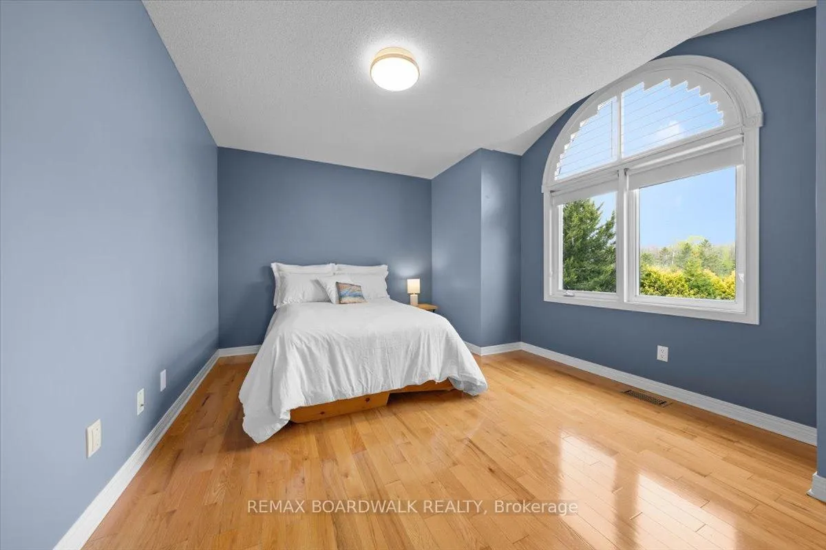 Photo 37 of 1520 Royal Orchard Drive, Ottawa, Cumberland Estates — HOMEH