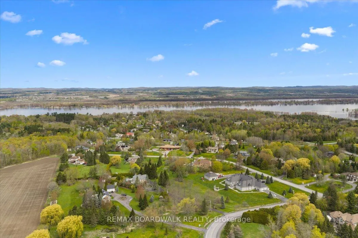 Photo 47 of 1520 Royal Orchard Drive, Ottawa, Cumberland Estates — HOMEH