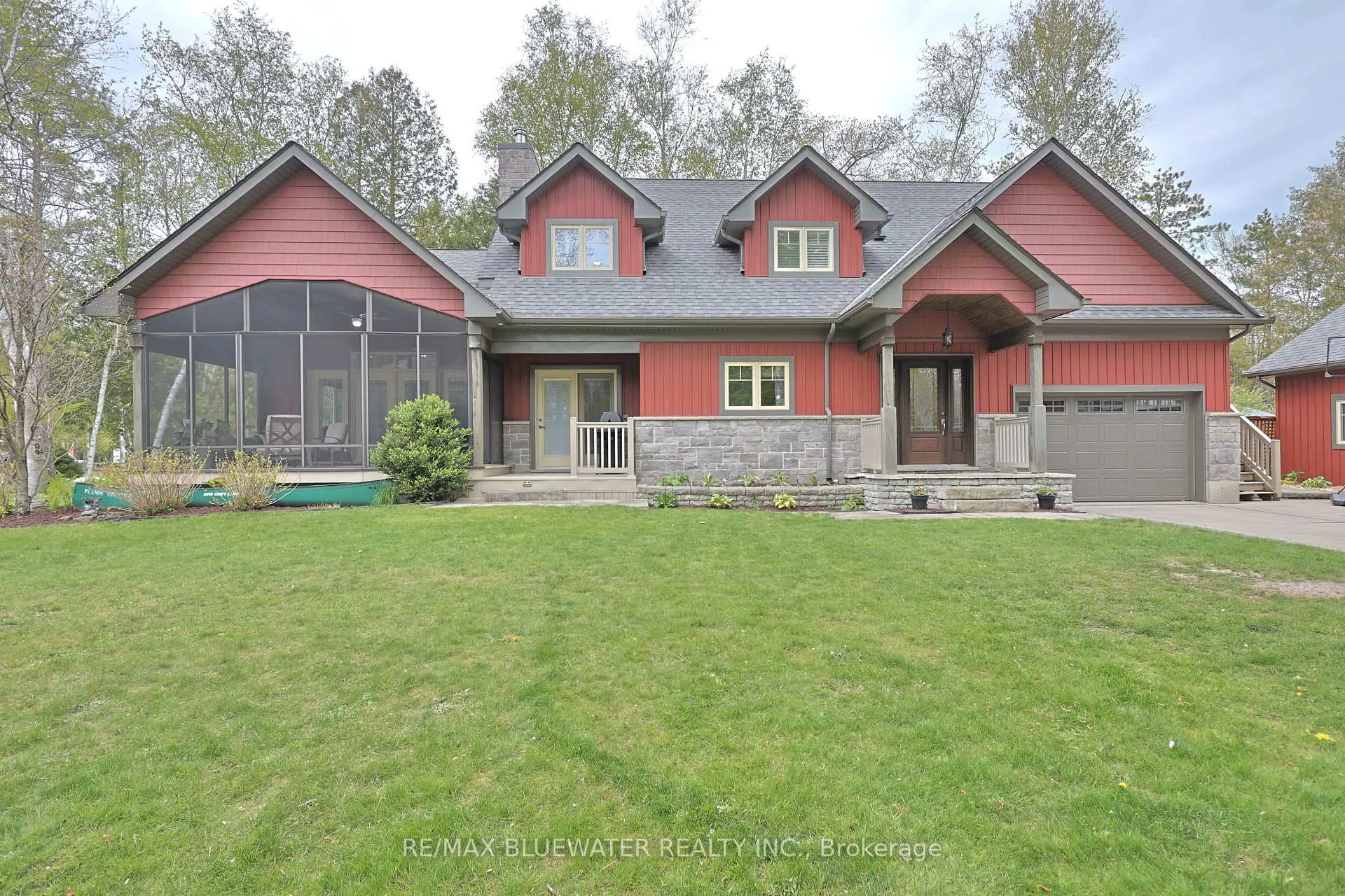 Photo 1 of 6436 Robert Avenue, Lambton Shores — HOMEH