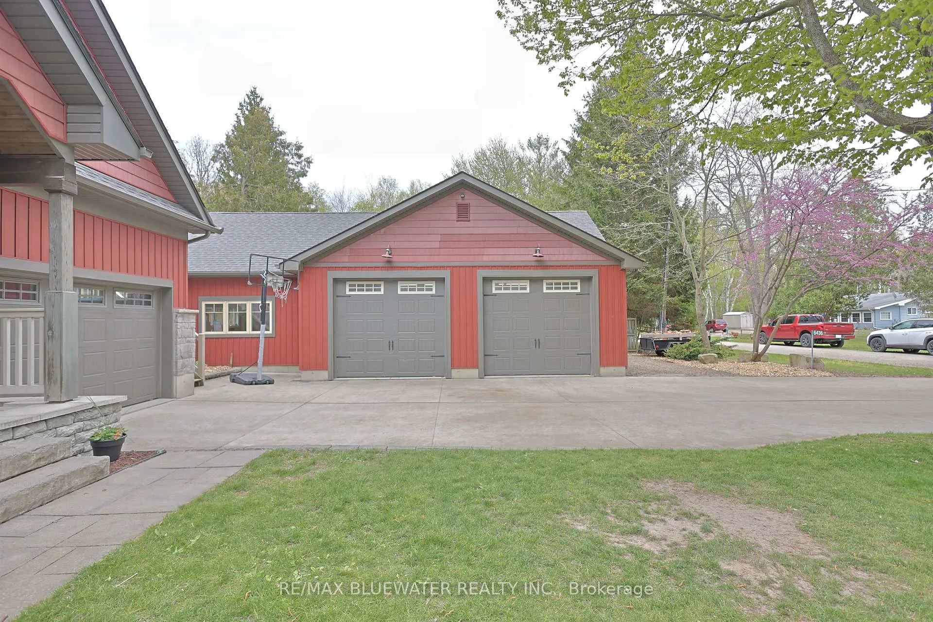 Photo 9 of 6436 Robert Avenue, Lambton Shores — HOMEH