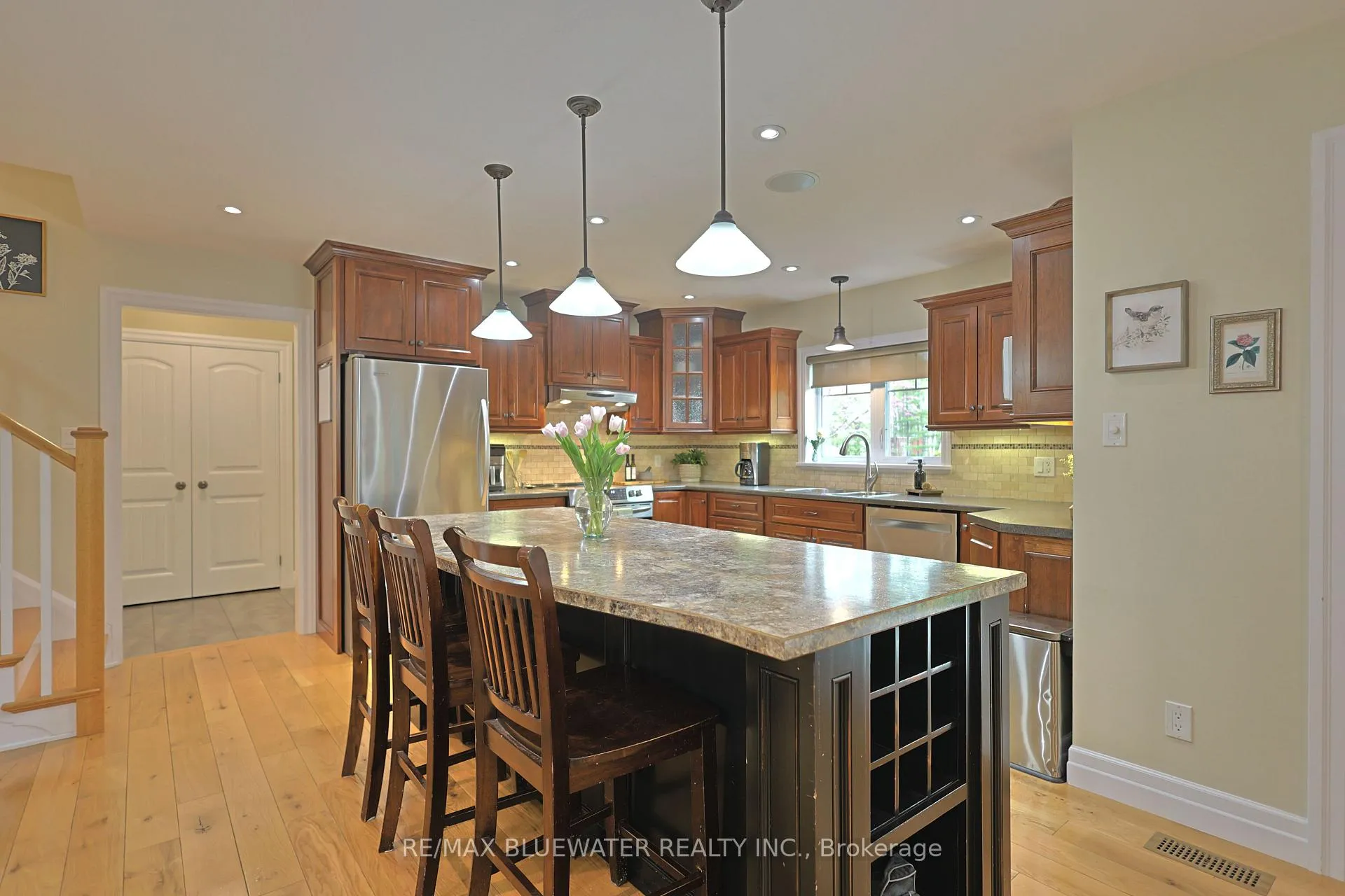 Photo 15 of 6436 Robert Avenue, Lambton Shores — HOMEH