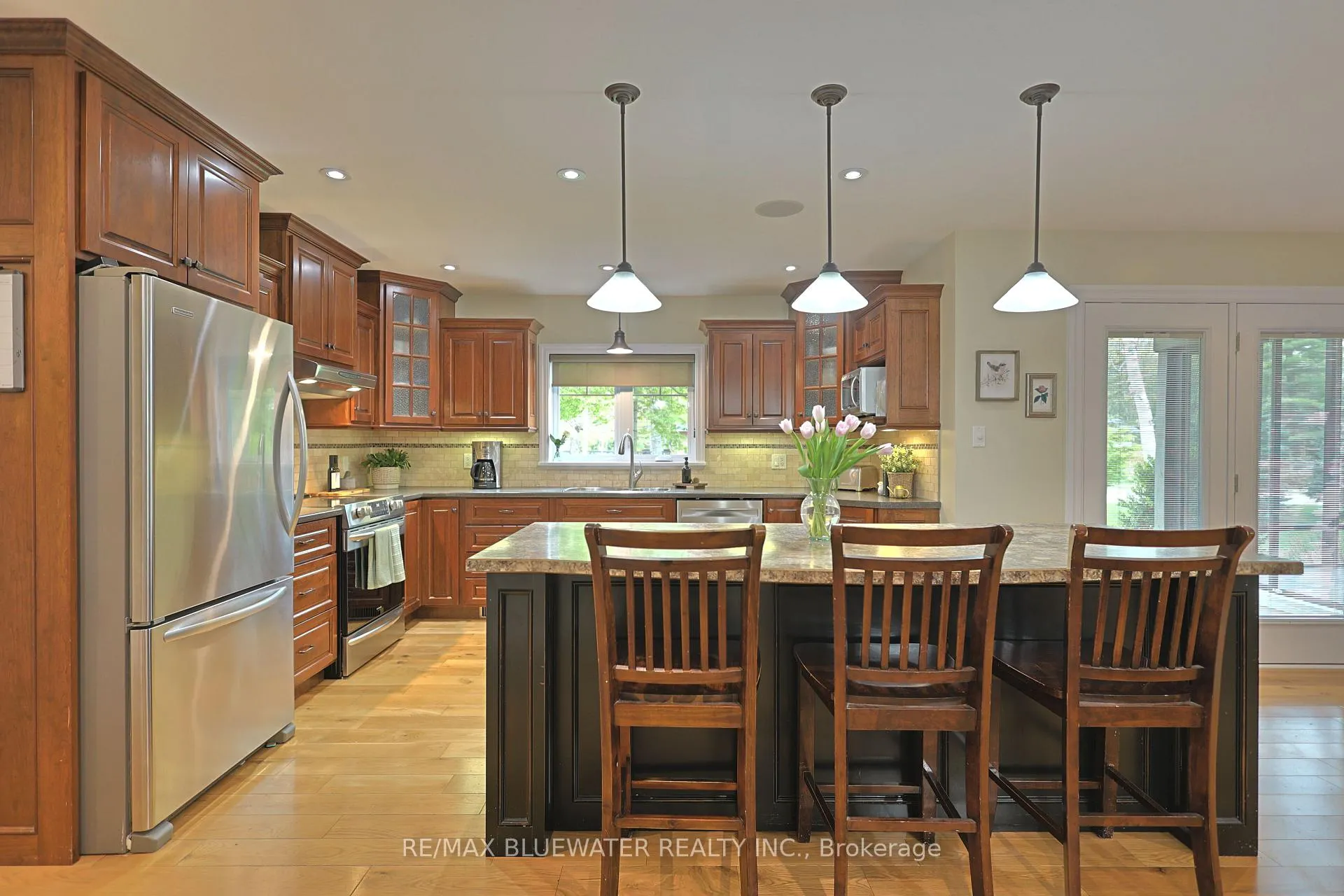 Photo 16 of 6436 Robert Avenue, Lambton Shores — HOMEH