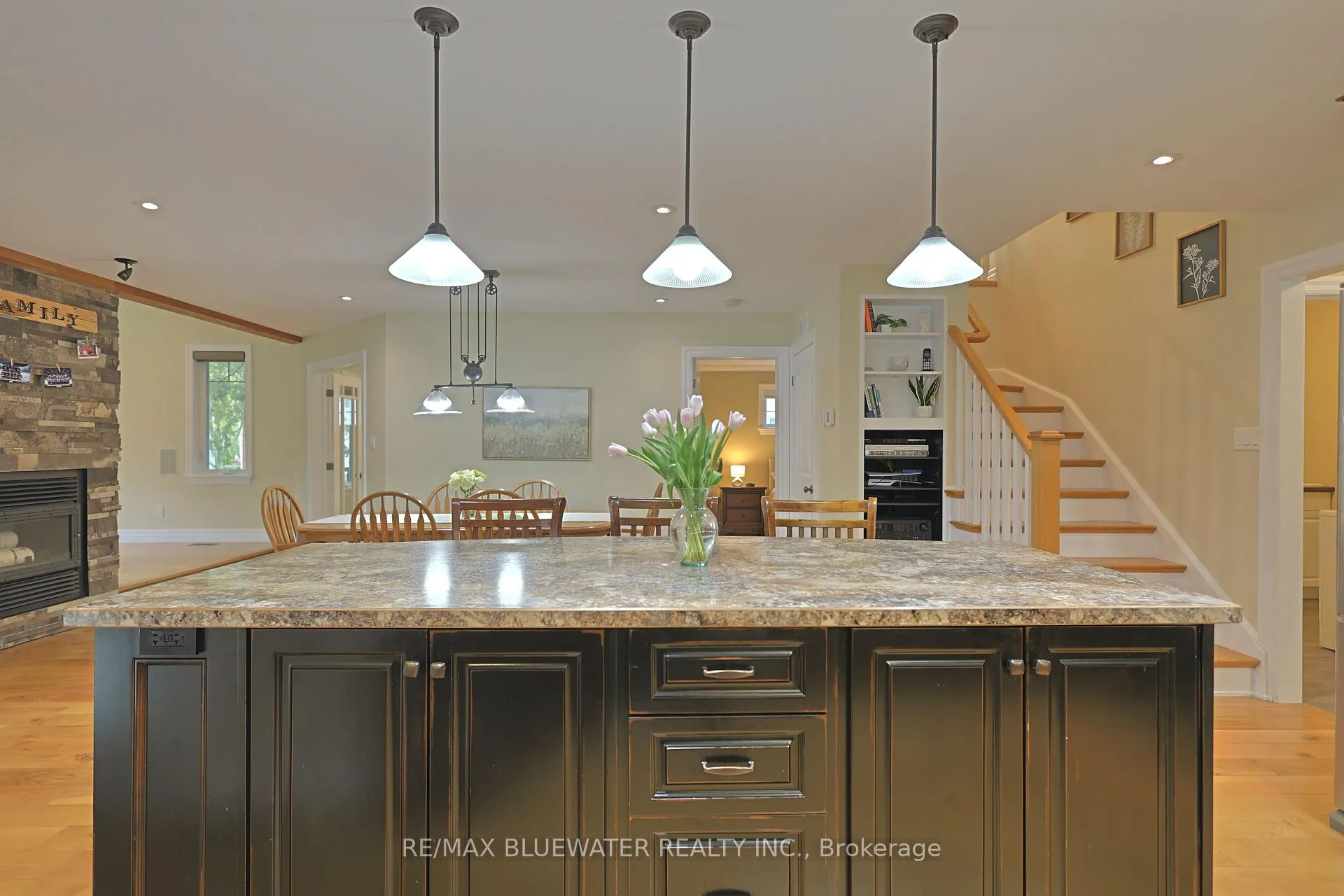 Photo 20 of 6436 Robert Avenue, Lambton Shores — HOMEH