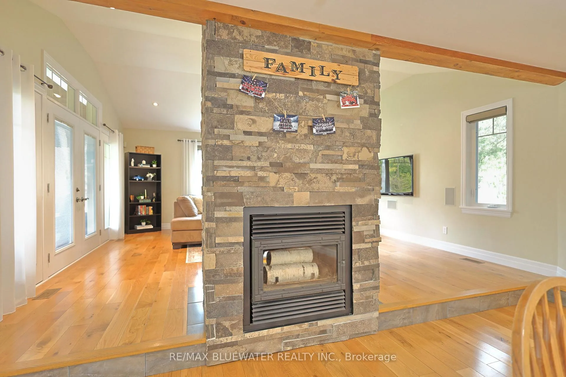 Photo 23 of 6436 Robert Avenue, Lambton Shores — HOMEH