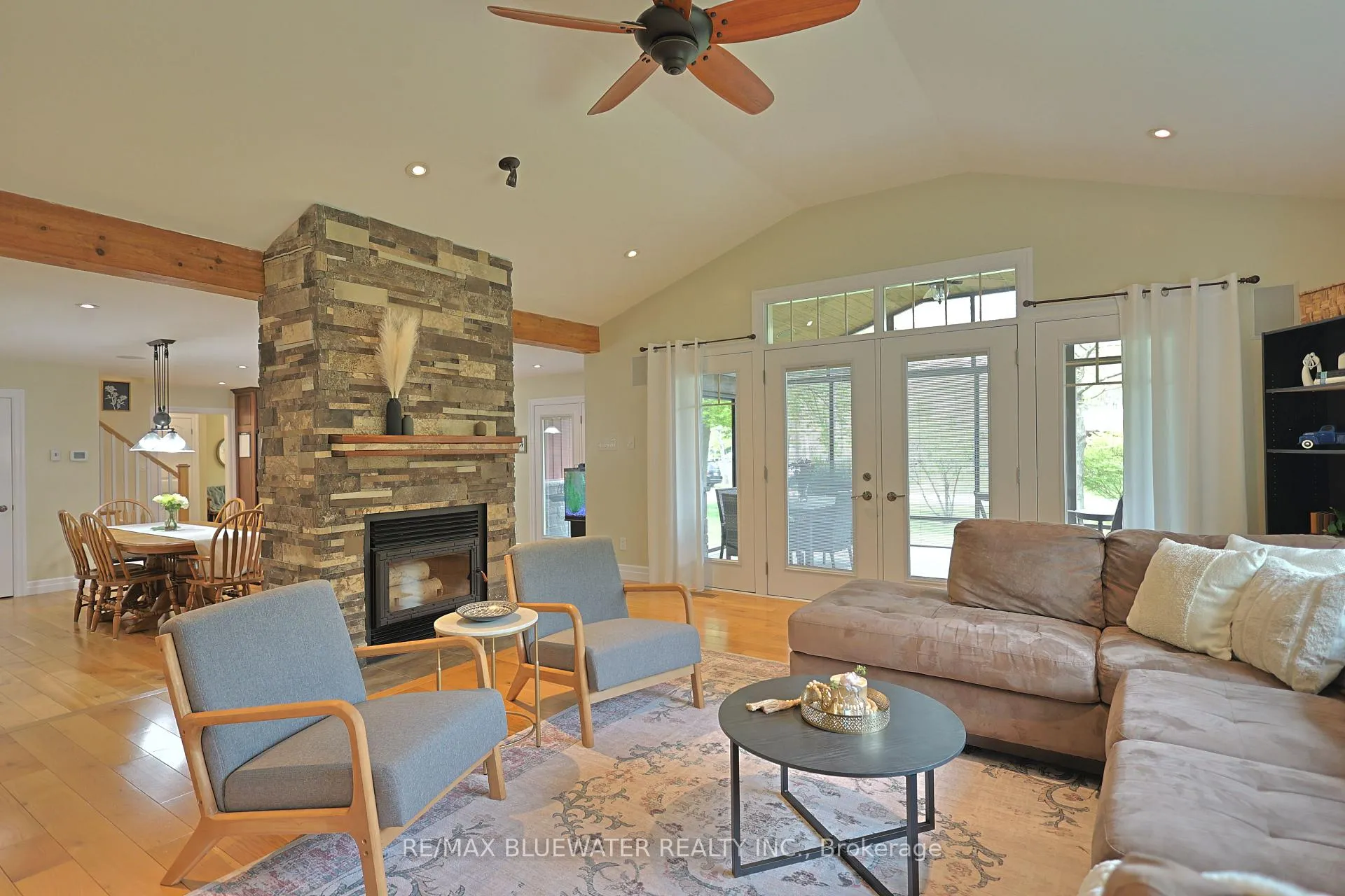 Photo 25 of 6436 Robert Avenue, Lambton Shores — HOMEH