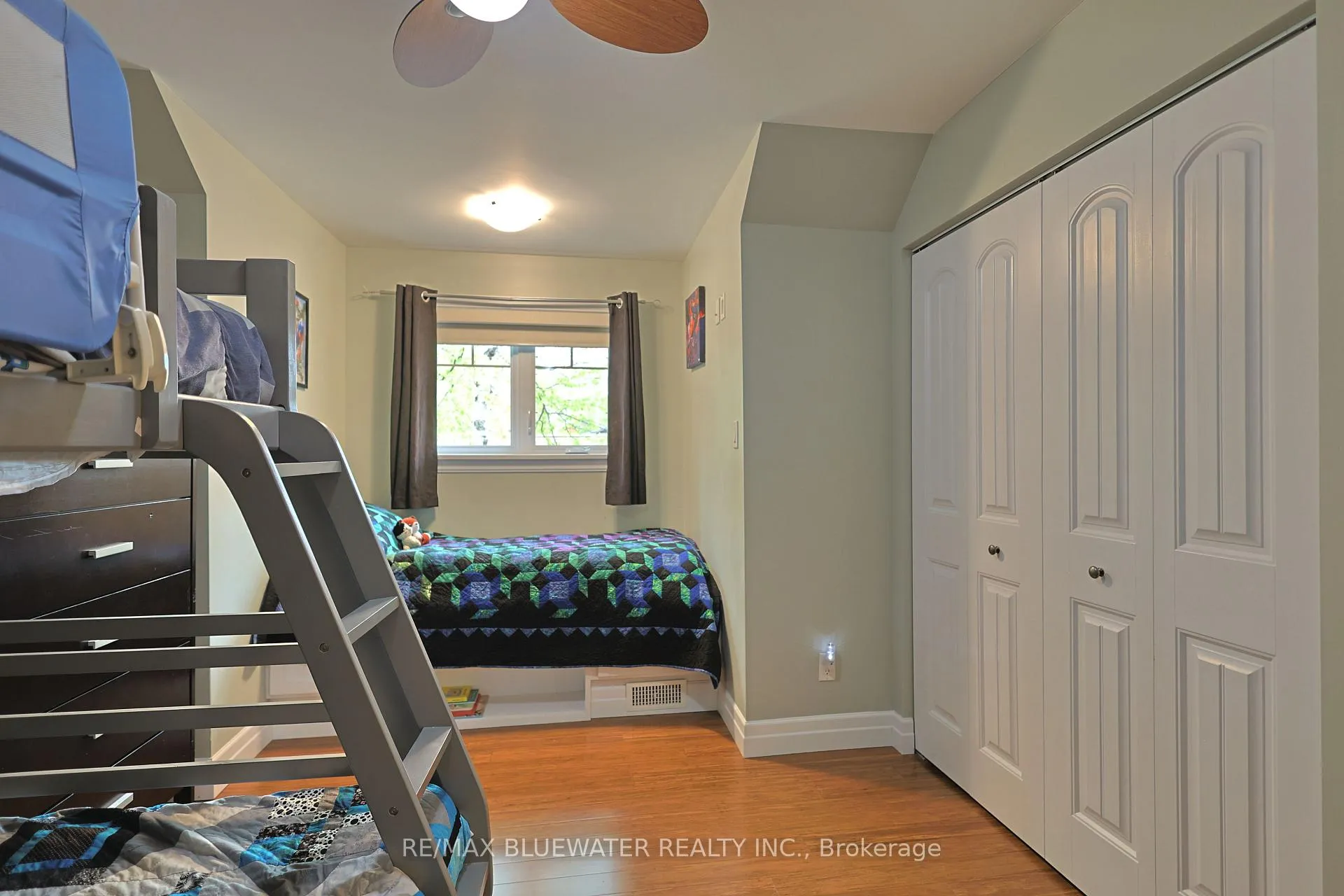 Photo 39 of 6436 Robert Avenue, Lambton Shores — HOMEH