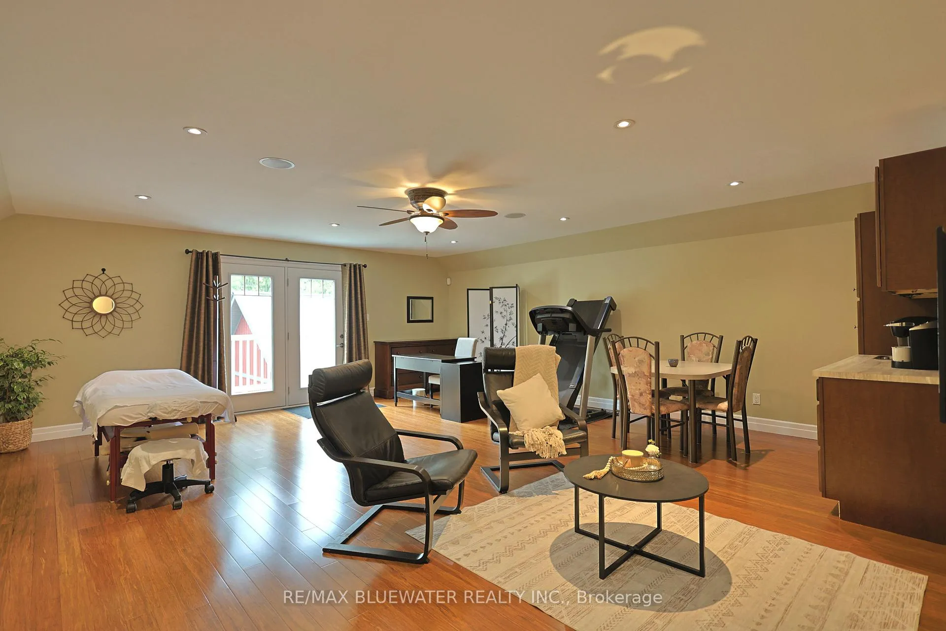 Photo 43 of 6436 Robert Avenue, Lambton Shores — HOMEH