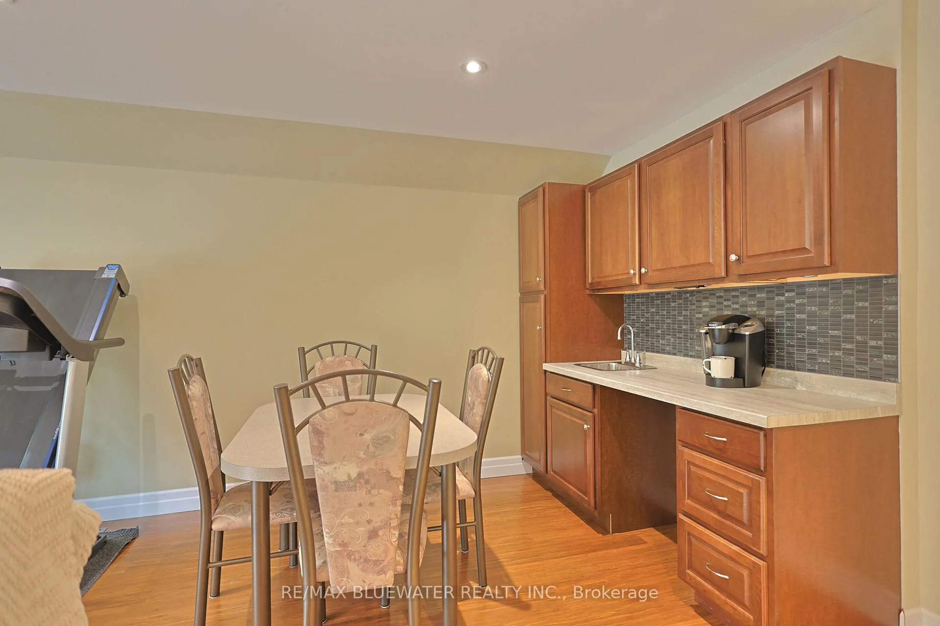 Photo 45 of 6436 Robert Avenue, Lambton Shores — HOMEH