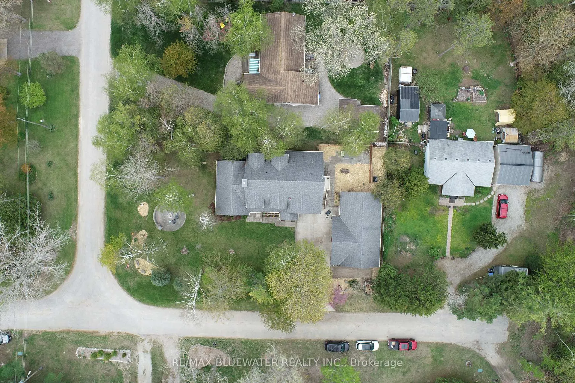 Photo 50 of 6436 Robert Avenue, Lambton Shores — HOMEH