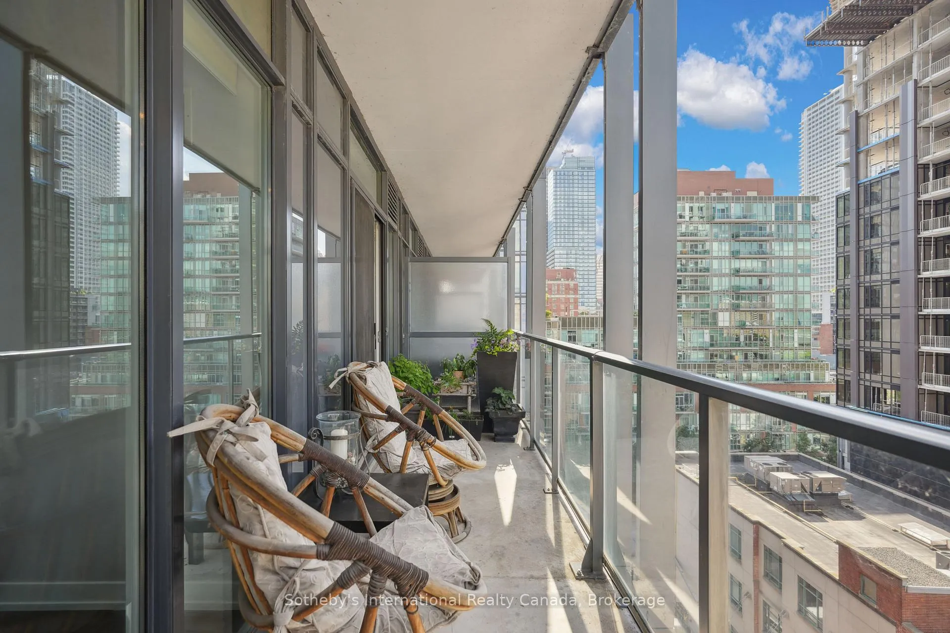 Photo 9 of Unit 903, 105 George Street, Toronto, Moss Park — HOMEH