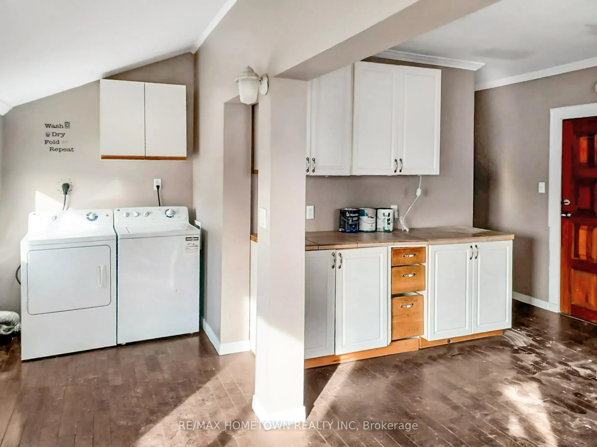 Photo 5 of 5 Robinson Avenue, Smiths Falls — HOMEH
