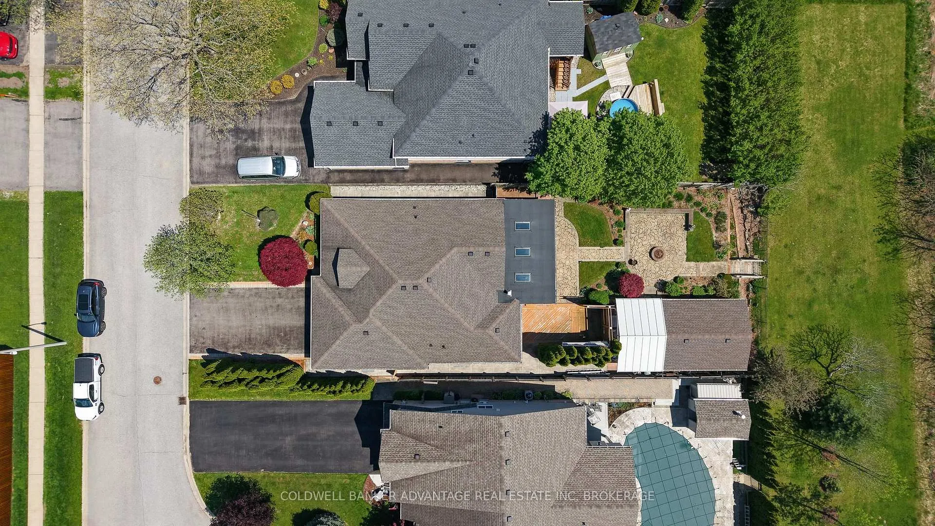Photo 9 of 32 Michaela Crescent, Pelham, Fonthill — HOMEH
