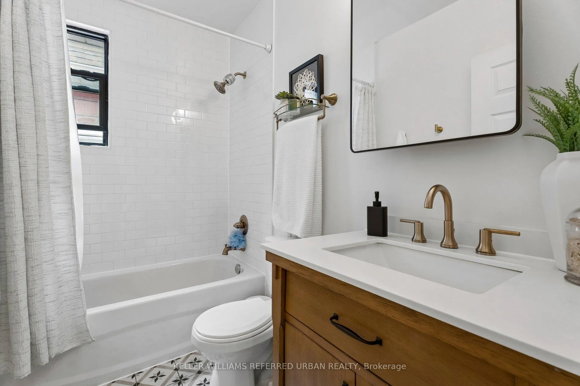 Photo 35 of 84 Smith Avenue, Hamilton, Landsdale — HOMEH