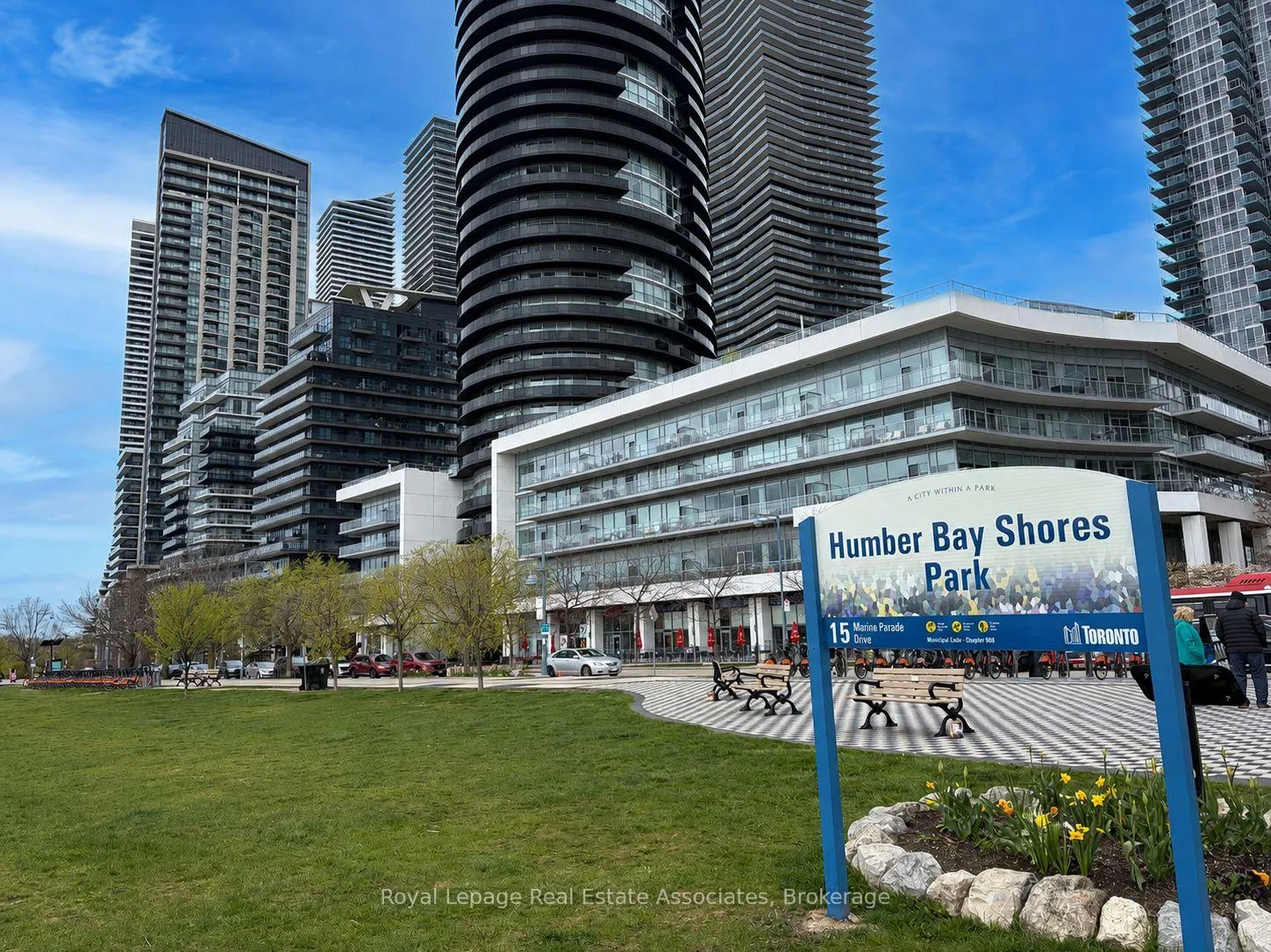 Front of Unit 2301, 33 Shore Breeze Drive