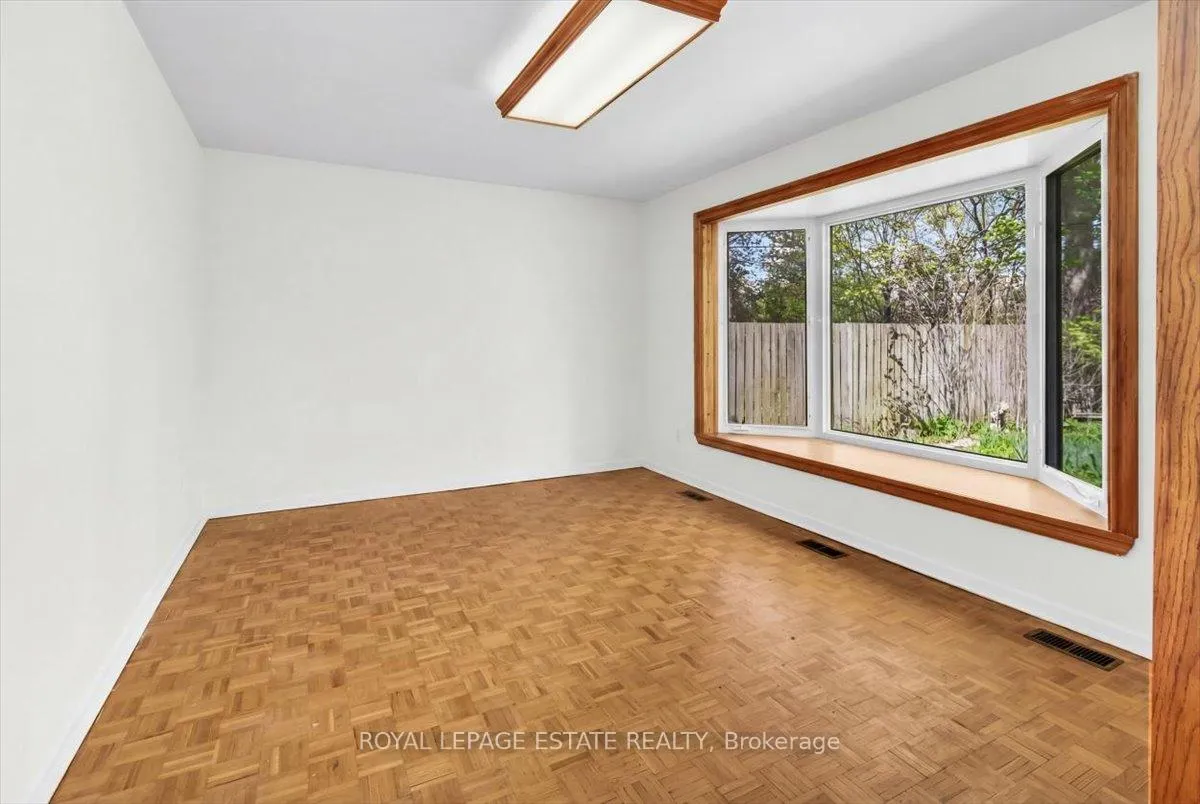 Photo 17 of 103 Pegasus Trail, Scarborough, Woburn — HOMEH
