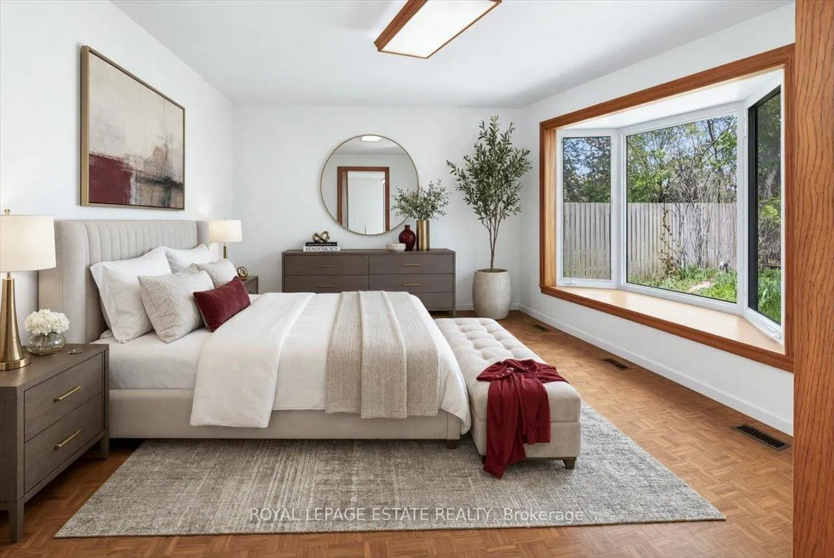 Photo 18 of 103 Pegasus Trail, Scarborough, Woburn — HOMEH