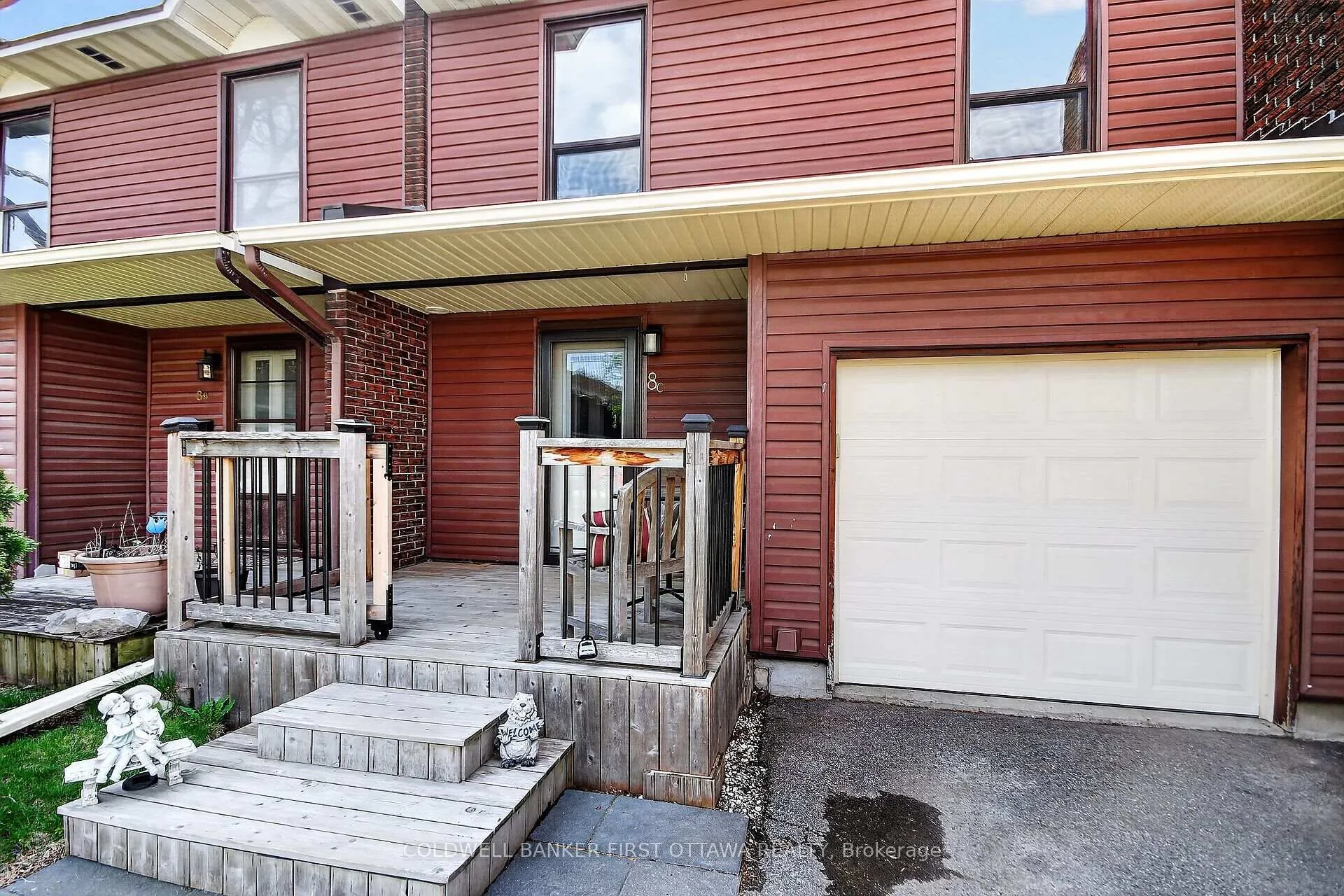 Front of Unit 10, 8 Arnold Drive