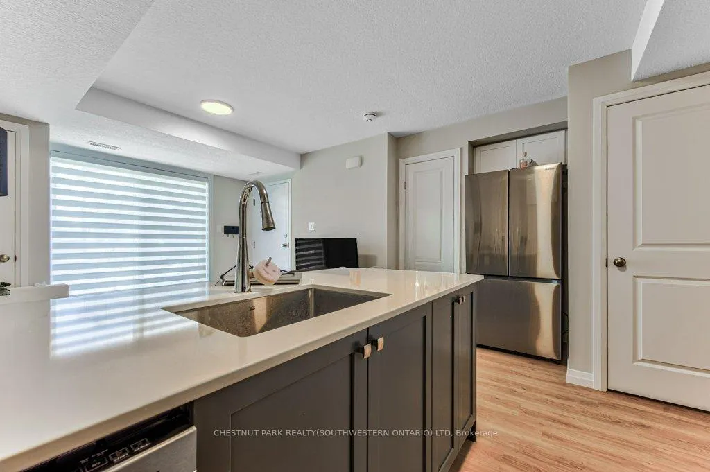 Photo 10 of Unit B11, 410 Northfield Drive, Waterloo, Colonial Acres — HOMEH
