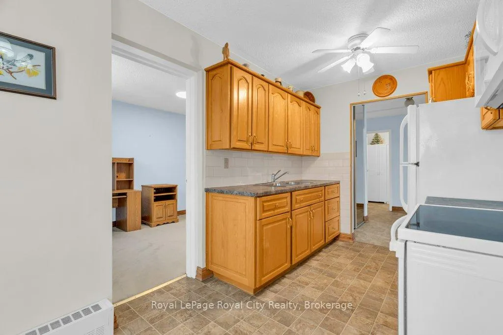Photo 15 of Unit 614, 19 Woodlawn Road E, Guelph, Riverside Park — HOMEH