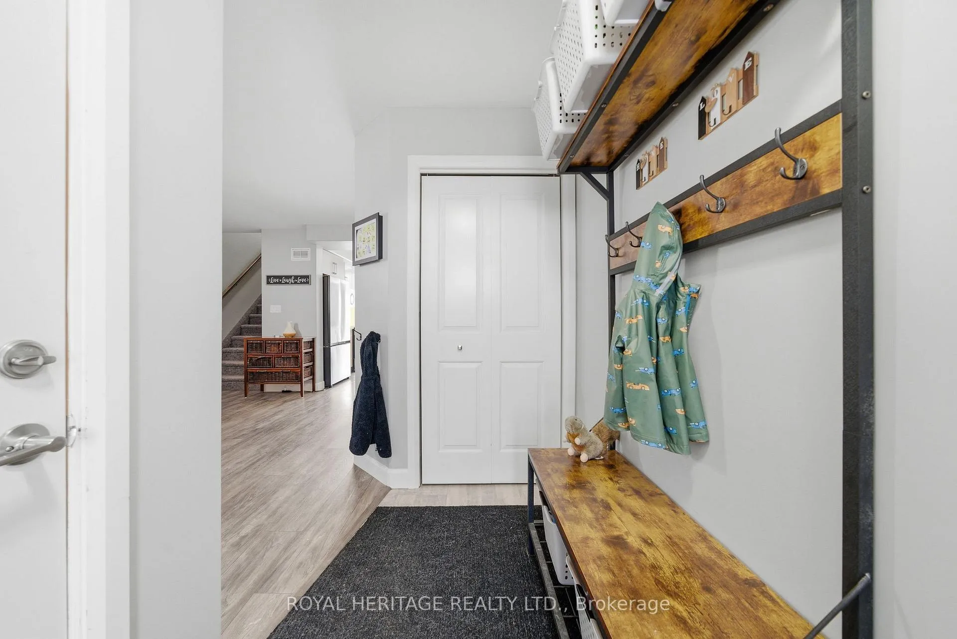 Photo 6 of 33 Dewal Place, Belleville, Belleville Ward — HOMEH
