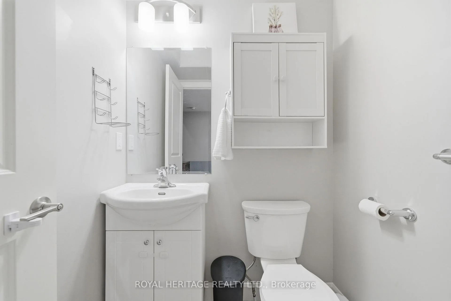 Photo 11 of 33 Dewal Place, Belleville, Belleville Ward — HOMEH