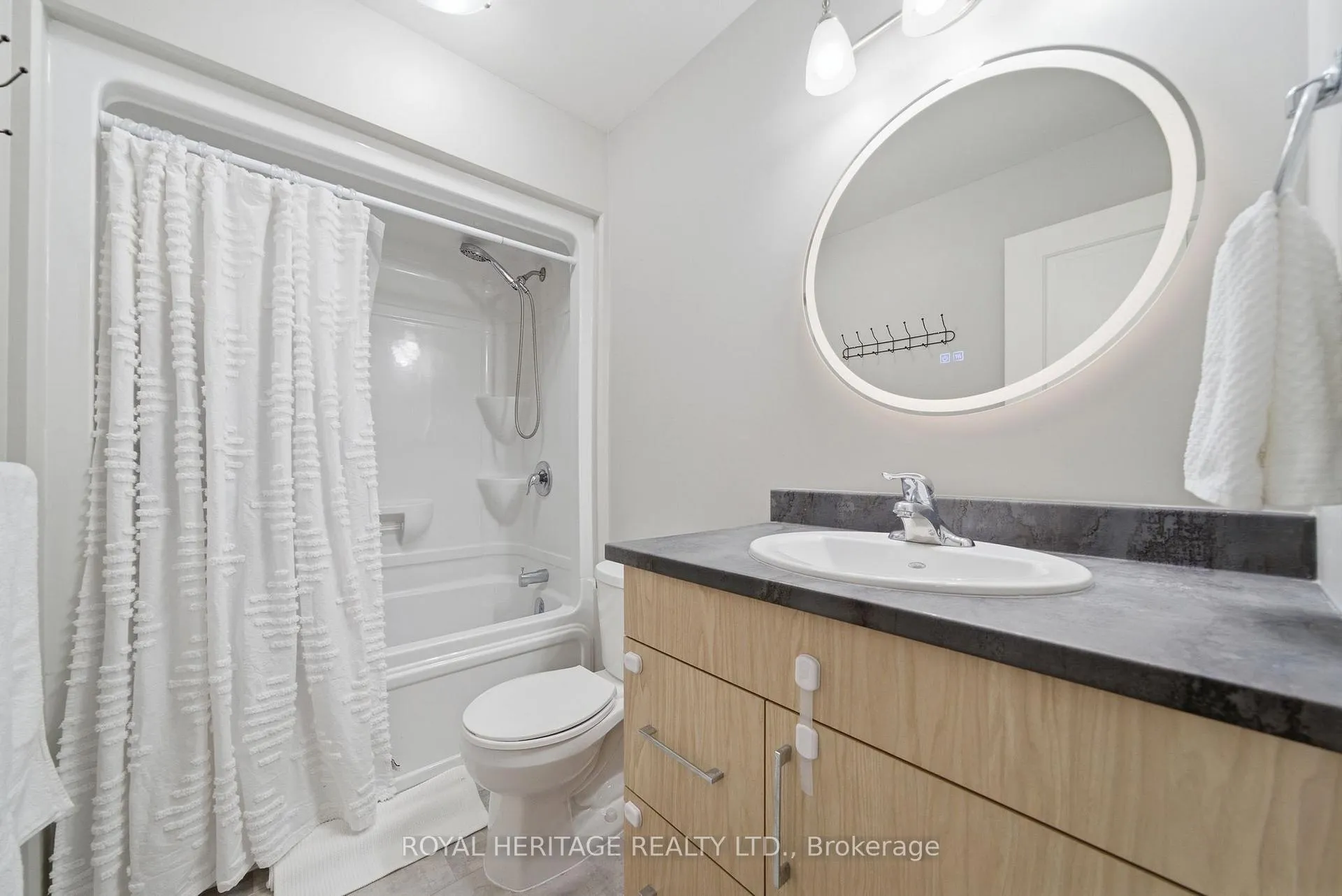 Photo 30 of 33 Dewal Place, Belleville, Belleville Ward — HOMEH
