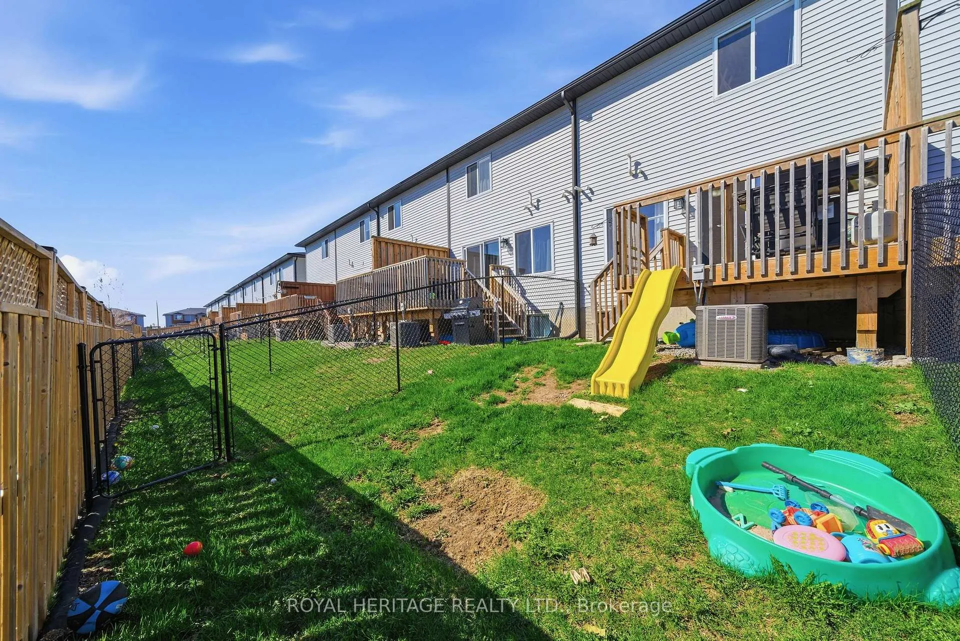 Photo 45 of 33 Dewal Place, Belleville, Belleville Ward — HOMEH