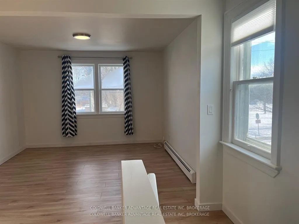 Photo 3 of Unit upper, 832 King Street, Port Colborne, Main Street — HOMEH