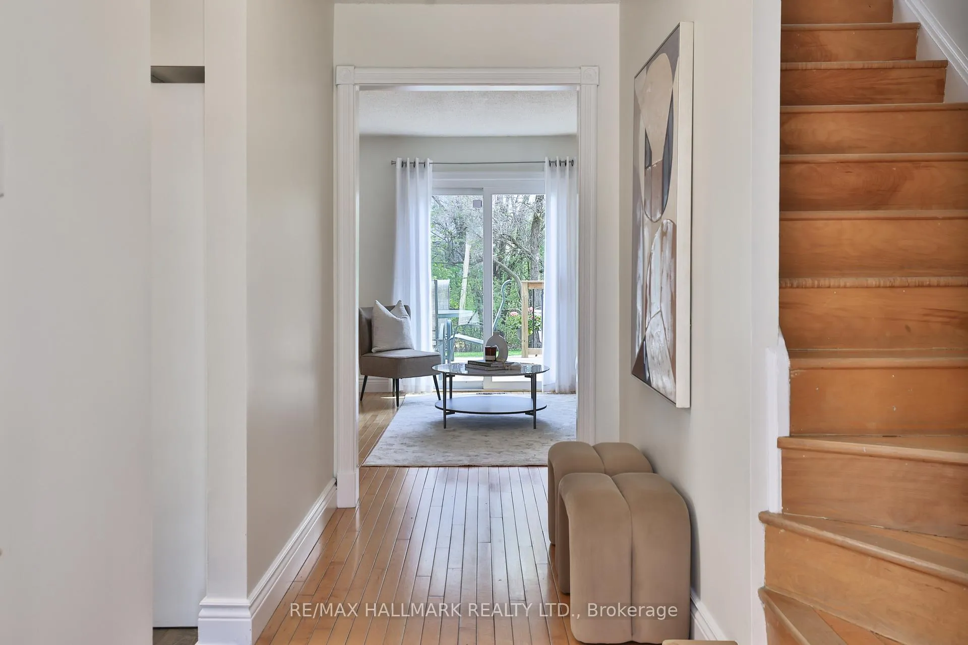 Photo 12 of 192 Martindale Crescent, Brampton, Brampton West — HOMEH
