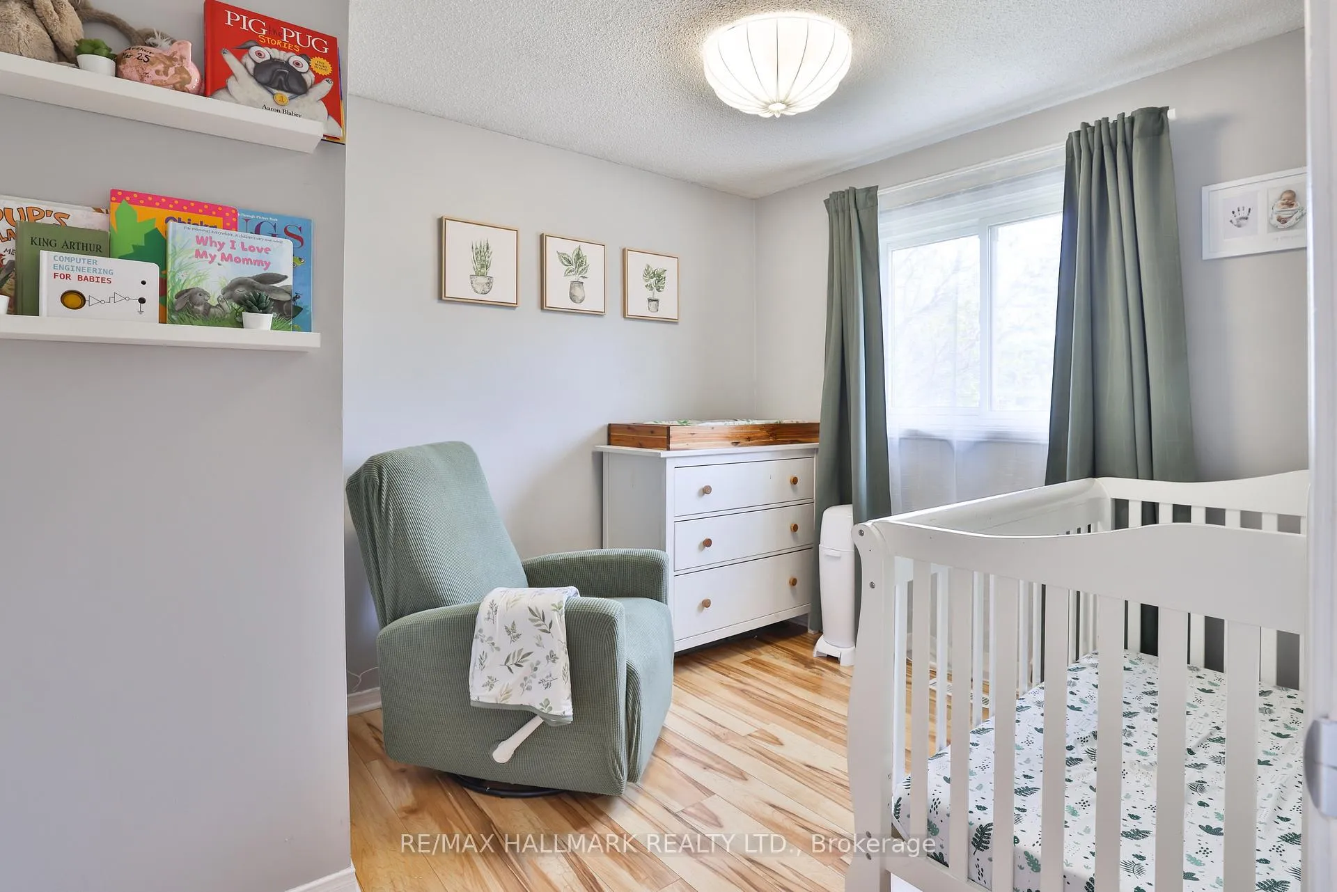 Photo 15 of 192 Martindale Crescent, Brampton, Brampton West — HOMEH