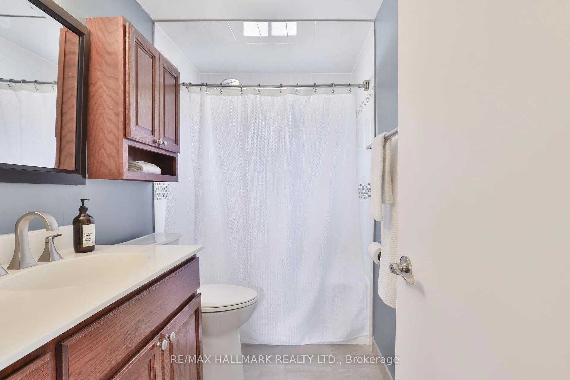 Photo 17 of 192 Martindale Crescent, Brampton, Brampton West — HOMEH