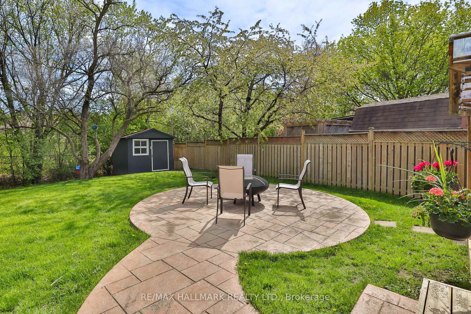 Photo 23 of 192 Martindale Crescent, Brampton, Brampton West — HOMEH