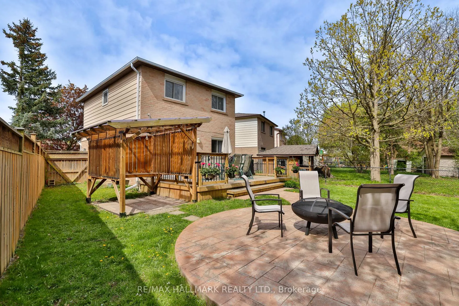 Photo 24 of 192 Martindale Crescent, Brampton, Brampton West — HOMEH