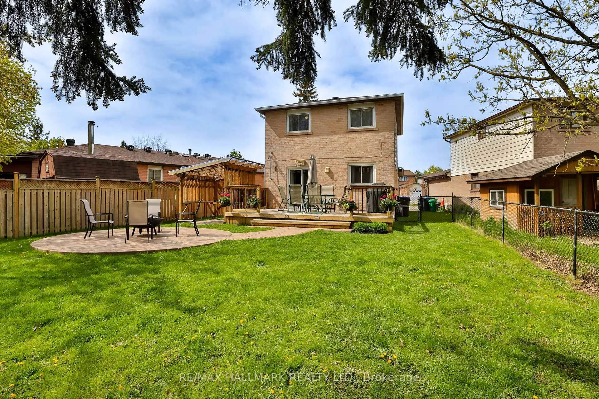 Photo 25 of 192 Martindale Crescent, Brampton, Brampton West — HOMEH