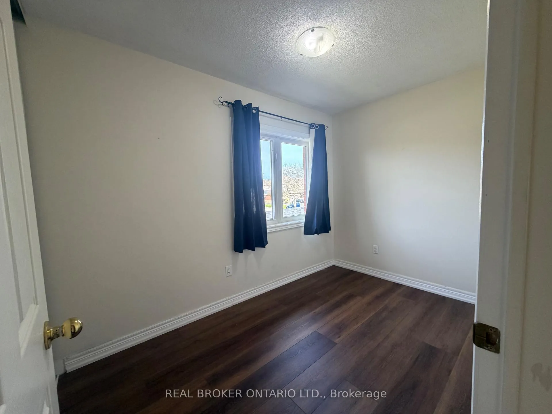 Photo 9 of Unit 108, 4140 Foxwood Drive, Burlington, Tansley — HOMEH