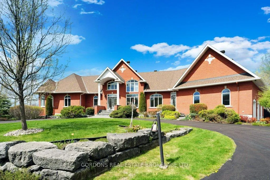 Photo 1 of 2369 Lookout Drive, Ottawa, Cumberland Ridge — HOMEH