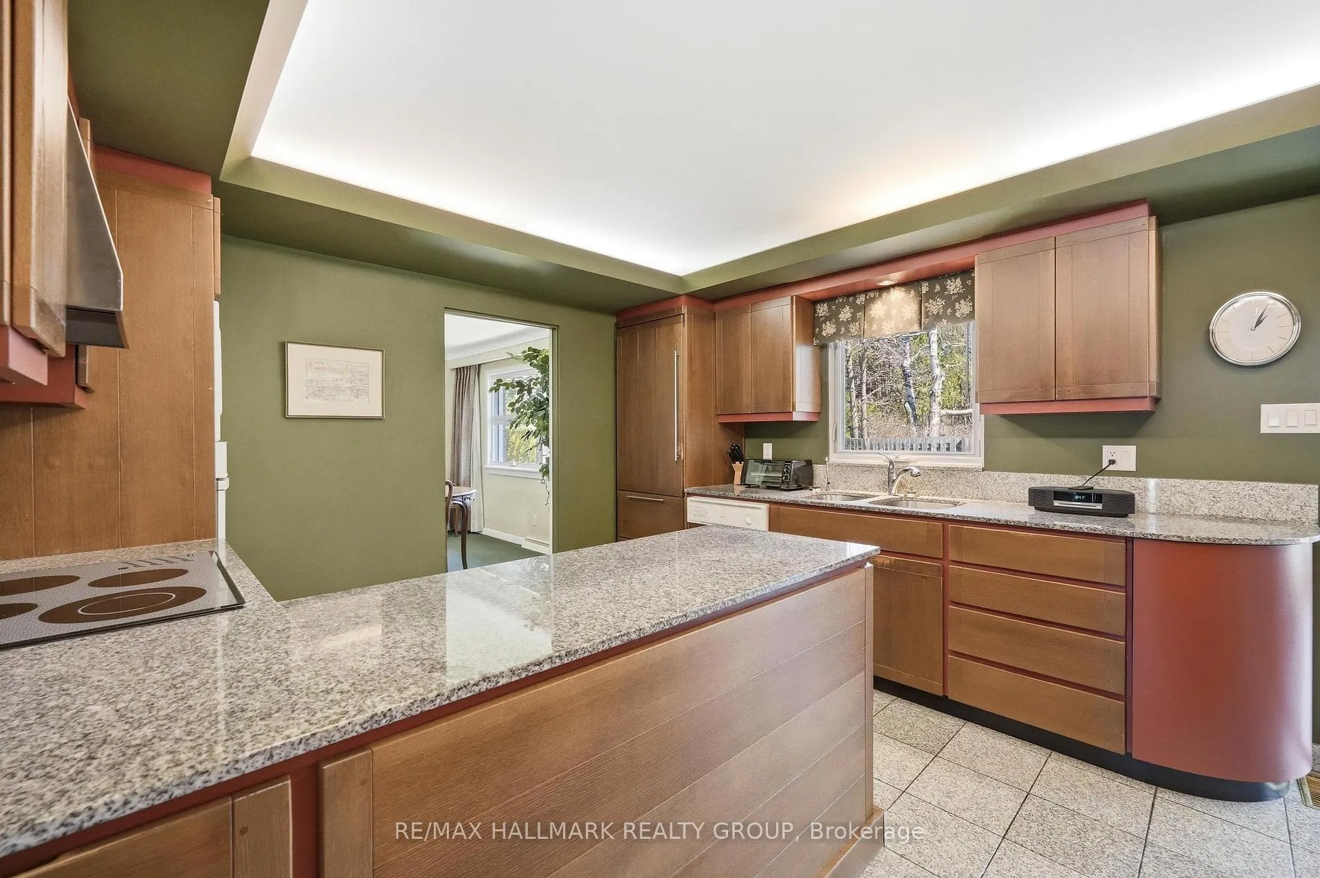 Photo 14 of 68 Corkstown Road, Ottawa, Lakeview Park — HOMEH