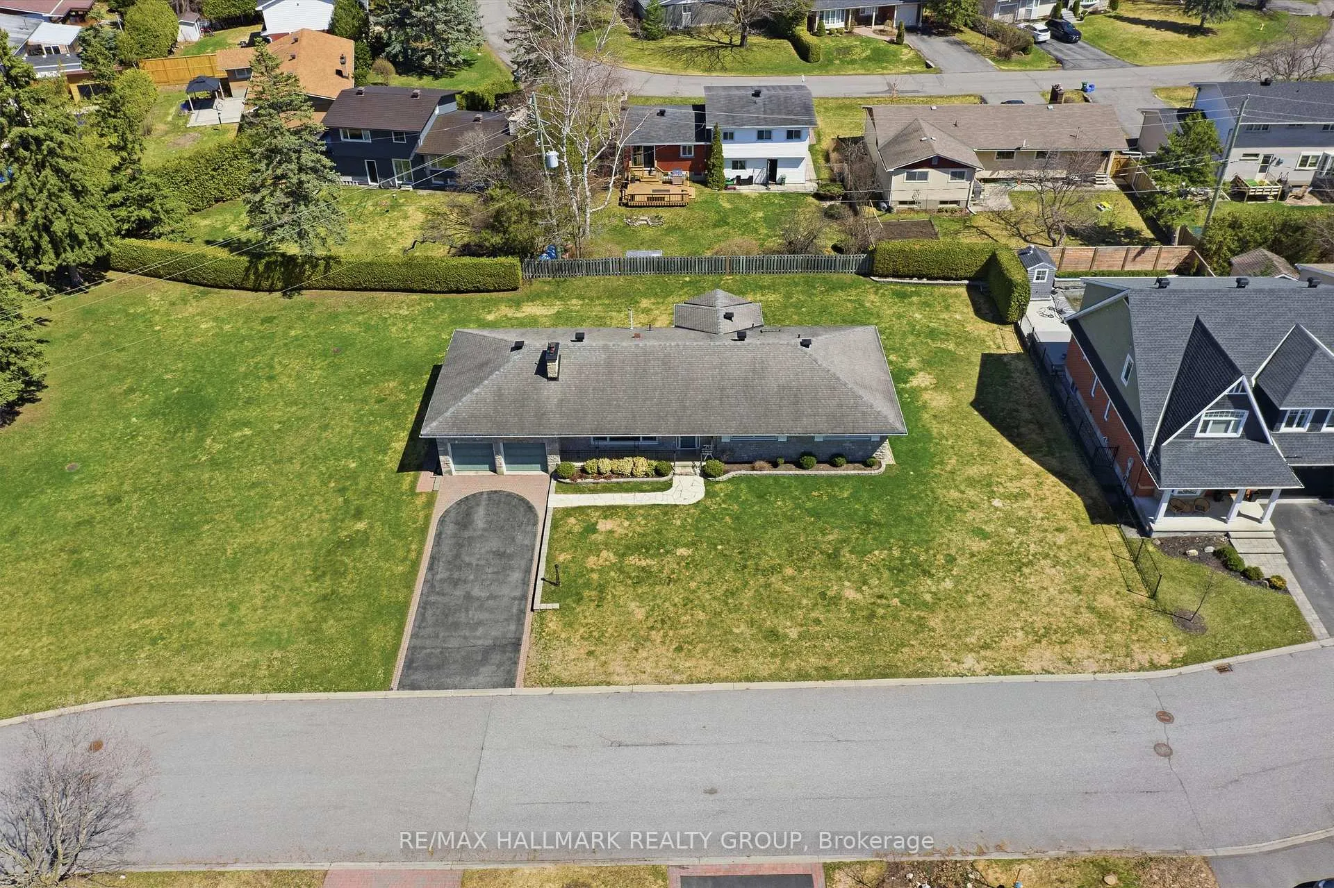 Photo 33 of 68 Corkstown Road, Ottawa, Lakeview Park — HOMEH