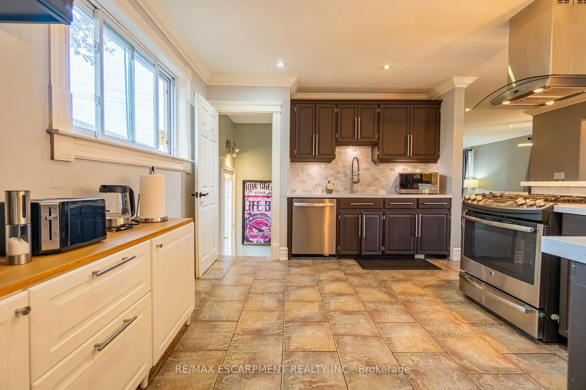 Photo 10 of 5349 Bromley Road, Burlington, Appleby — HOMEH