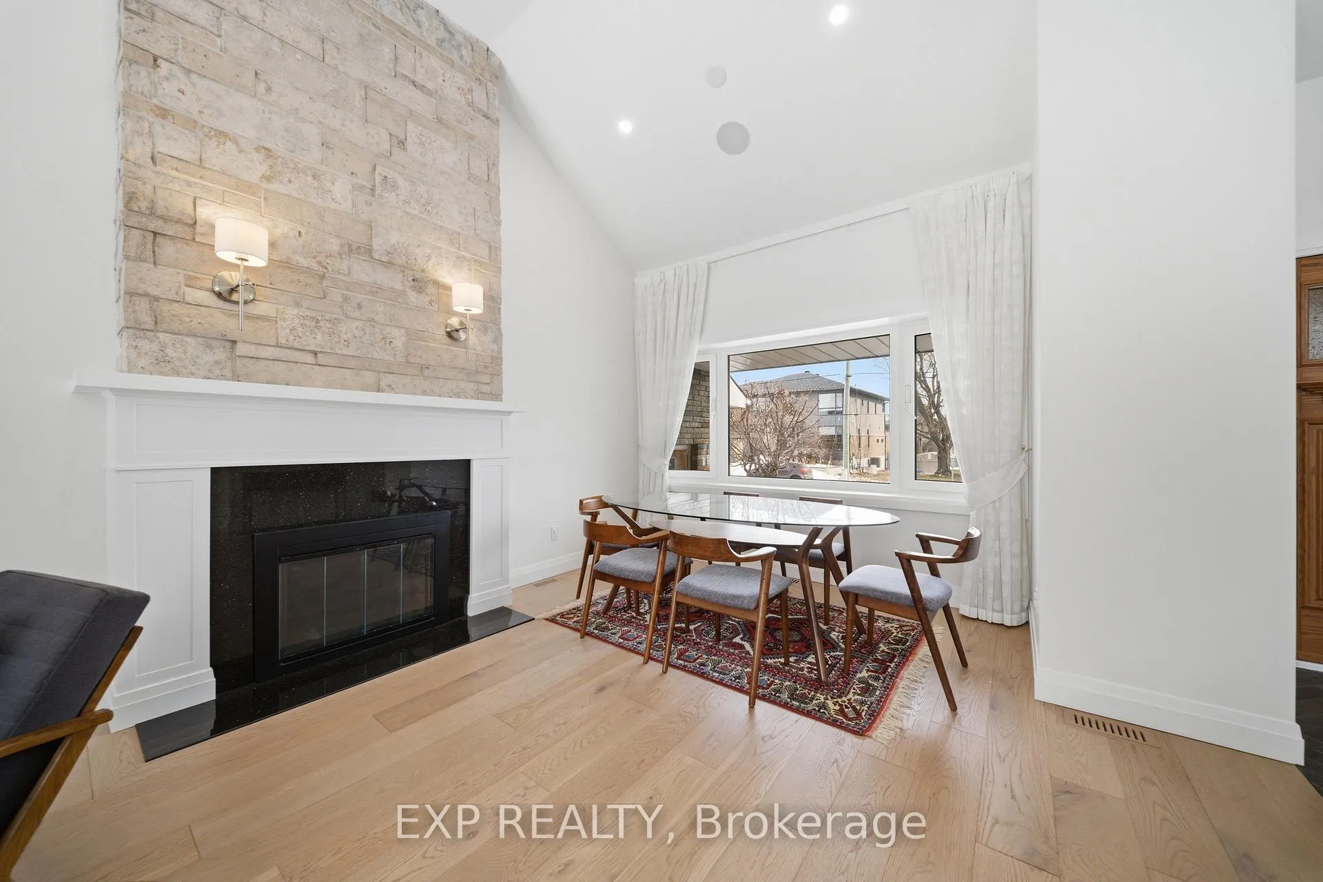 Photo 4 of 89 Norice Street, Ottawa, Meadowlands/Crestview — HOMEH
