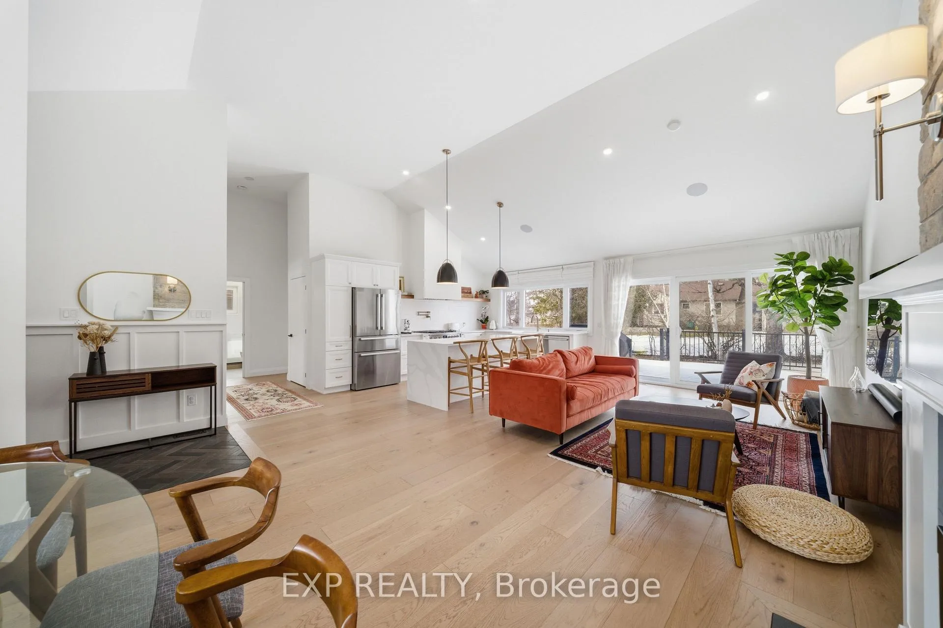 Photo 5 of 89 Norice Street, Ottawa, Meadowlands/Crestview — HOMEH