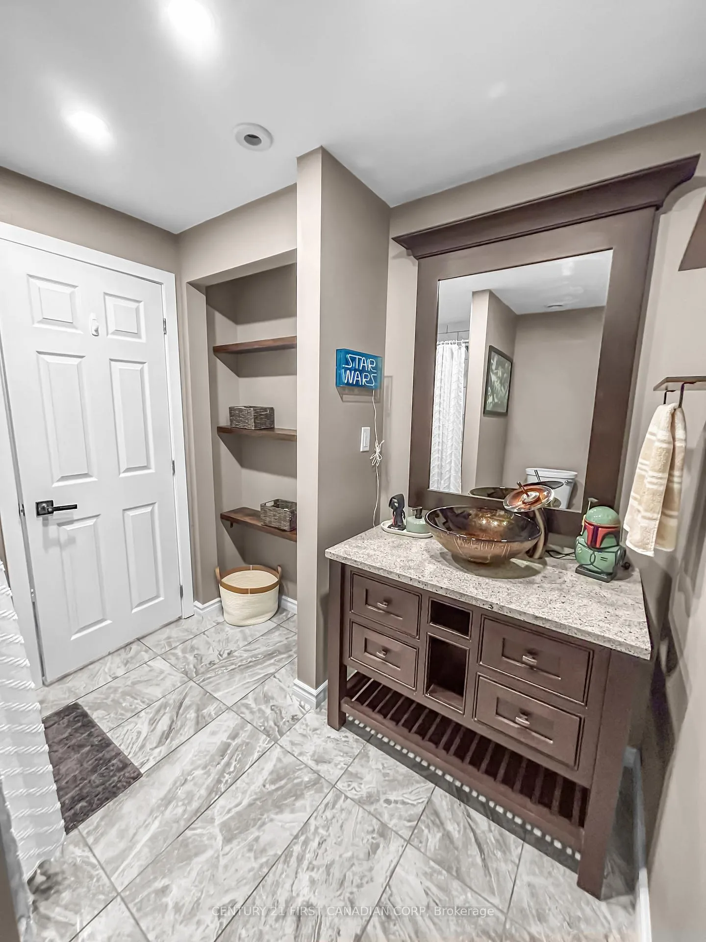 Photo 22 of 41 Ambrosia Path, St. Thomas — HOMEH
