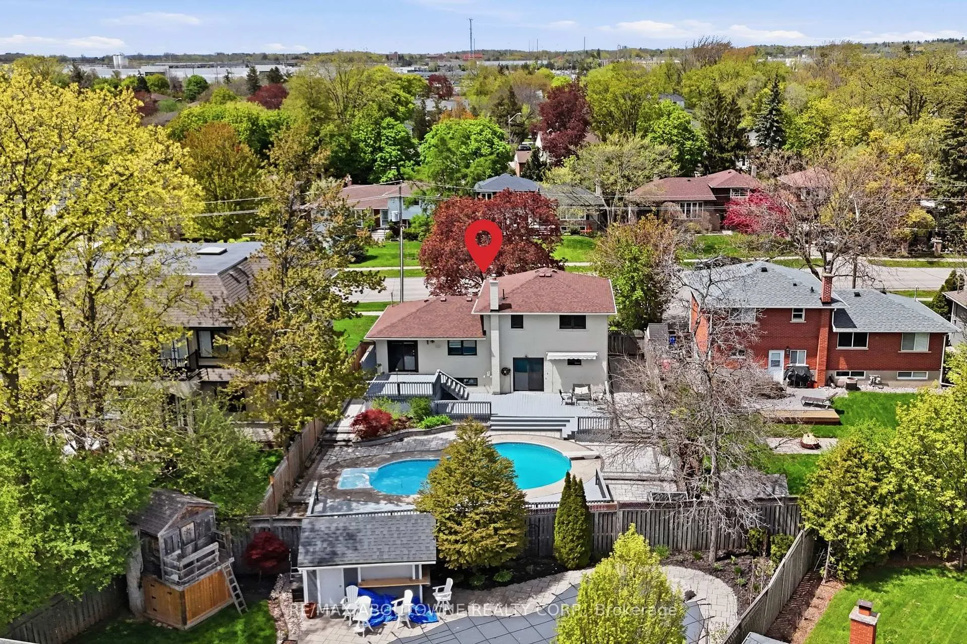 Photo 2 of 2122 Bridge Road, Oakville, West — HOMEH