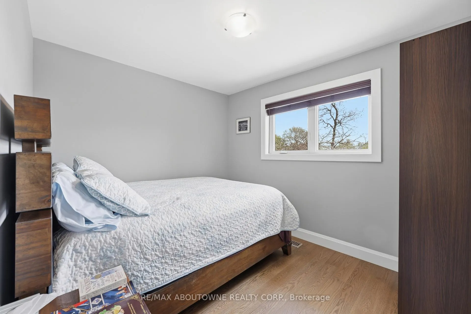 Photo 19 of 2122 Bridge Road, Oakville, West — HOMEH