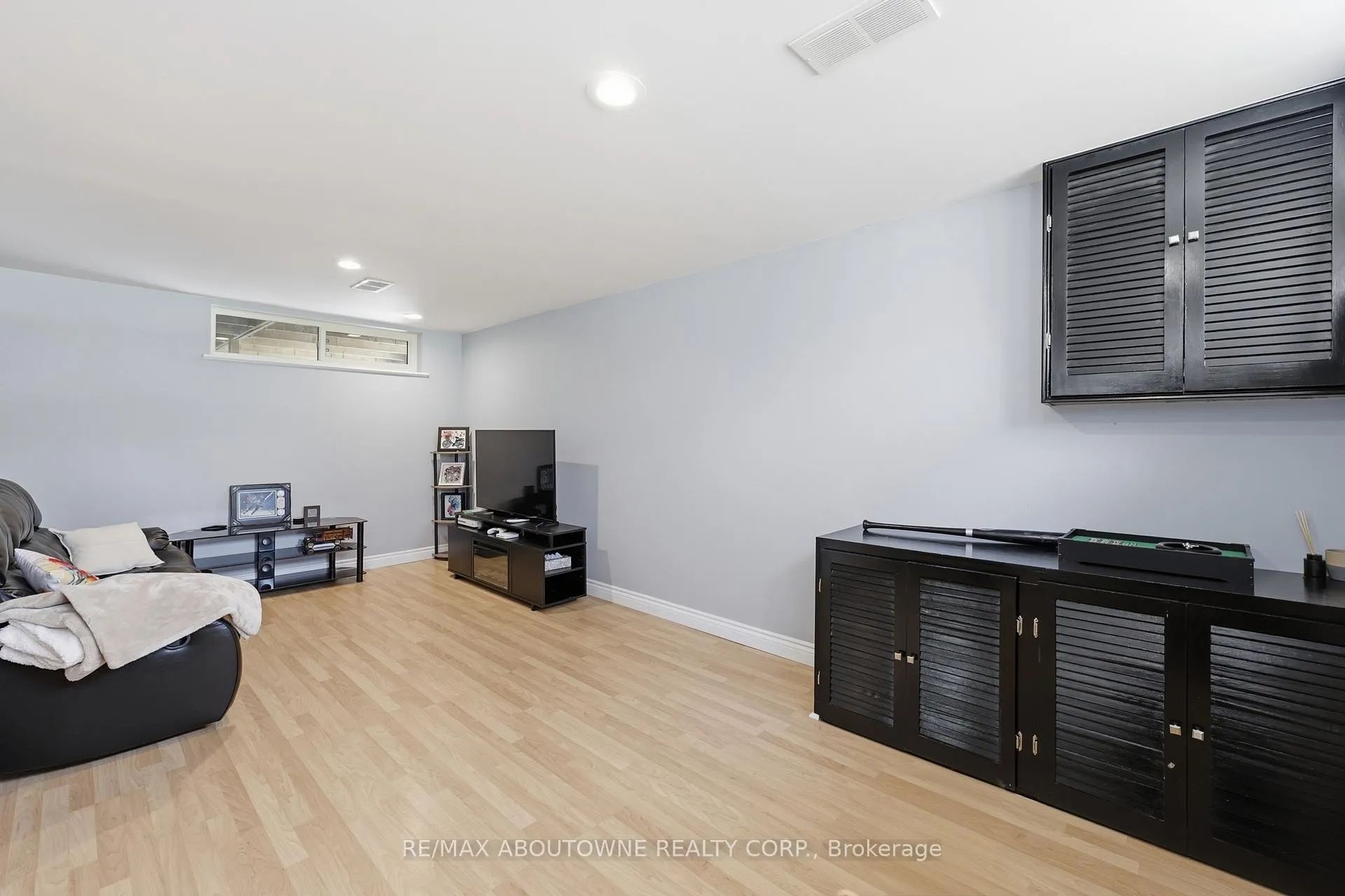 Photo 33 of 2122 Bridge Road, Oakville, West — HOMEH