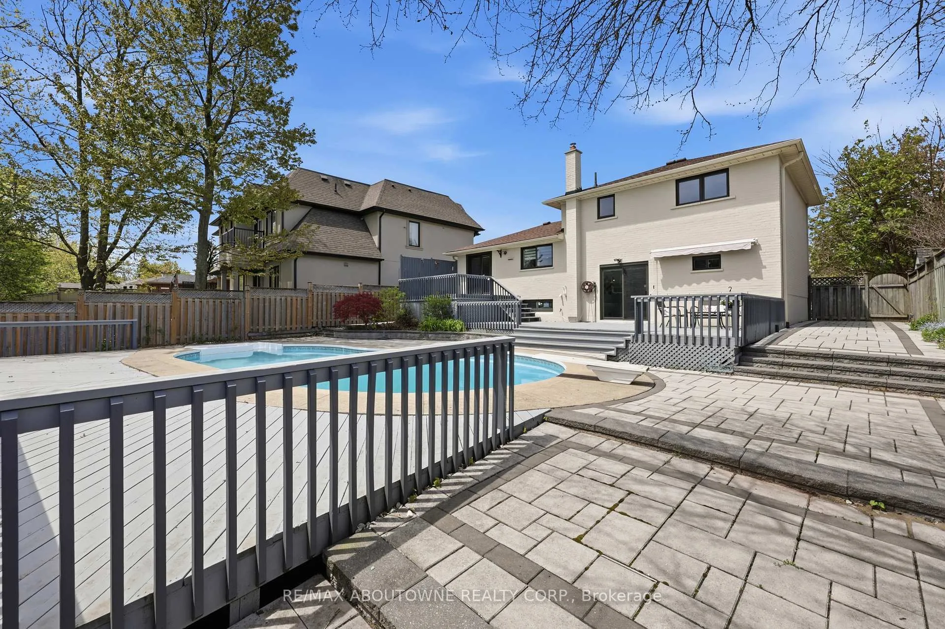 Photo 36 of 2122 Bridge Road, Oakville, West — HOMEH