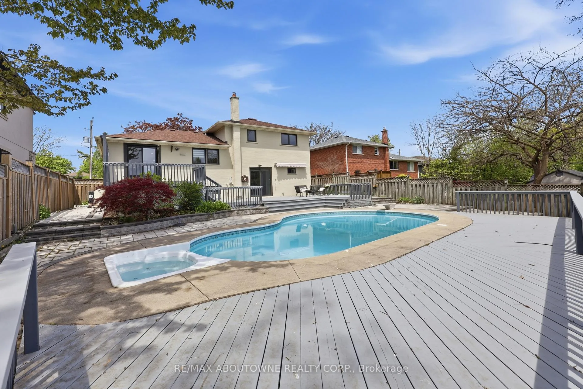 Photo 38 of 2122 Bridge Road, Oakville, West — HOMEH