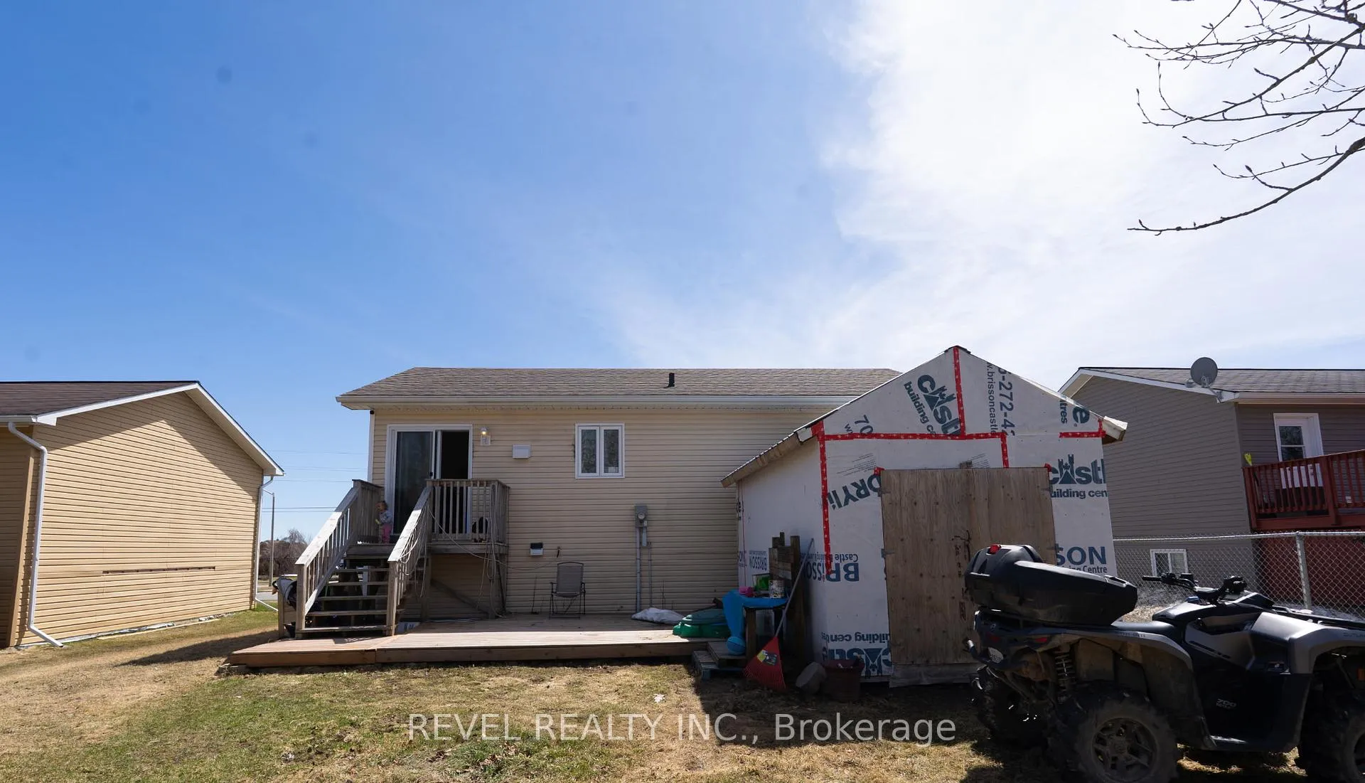 Photo 18 of 11 Fifth Street, Cochrane — HOMEH