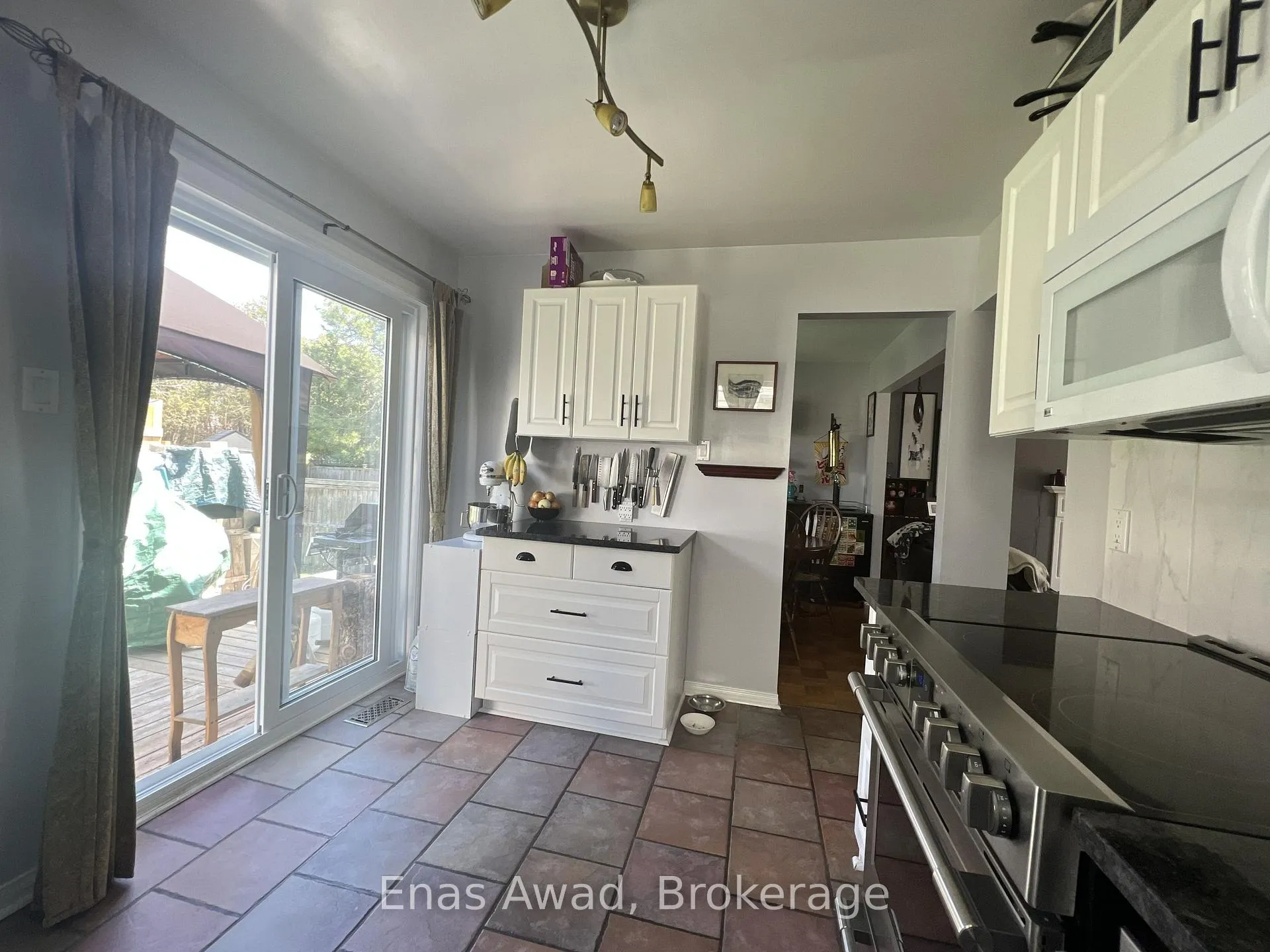 Photo 3 of 155 Shearer Crescent, Ottawa, Kanata - Katimavik — HOMEH
