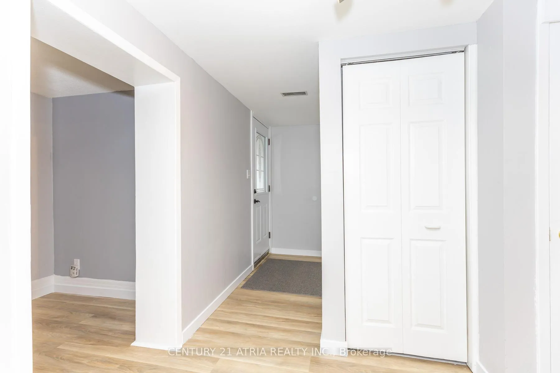 Photo 5 of Unit Bsmt, 805 Batory Avenue, Pickering, West Shore — HOMEH
